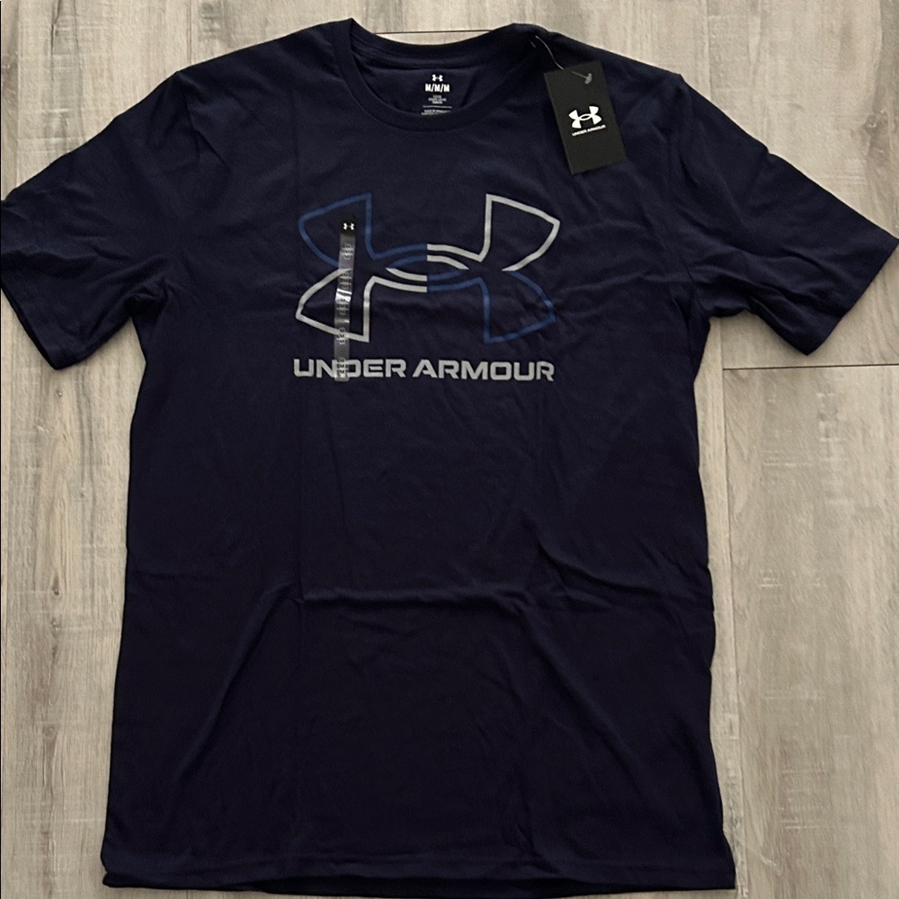 Under Armour Men's Dark Blue Short Sleeve Tee. Size M